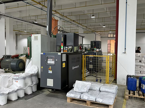 橡膠材料加工橡膠密煉機模溫機——應用案例